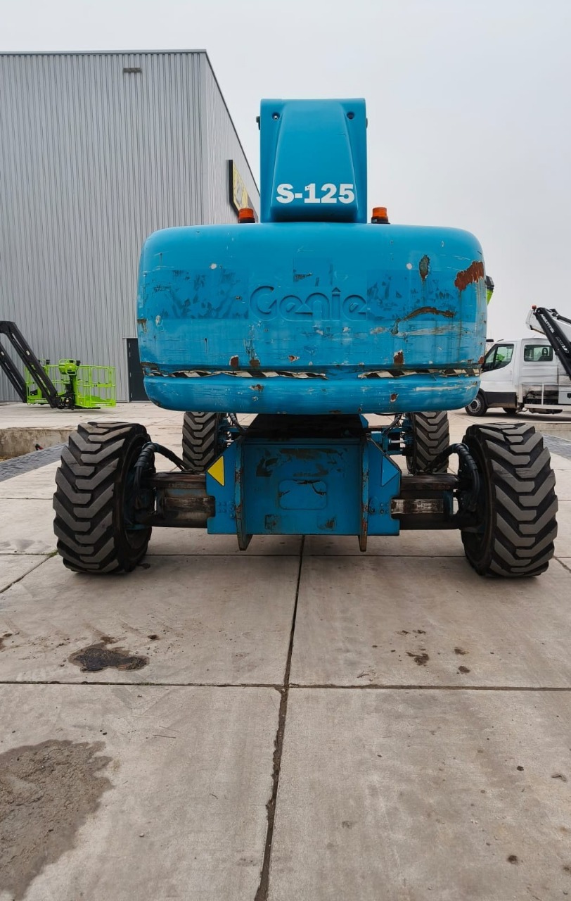 Sold - Articulated Boom Lift - View 2